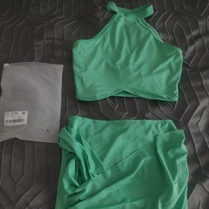 Women's 2 piece outfit/Skirt